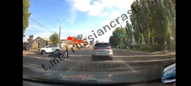 Мотоциклист проехал на красный, ДТП в Воронеже