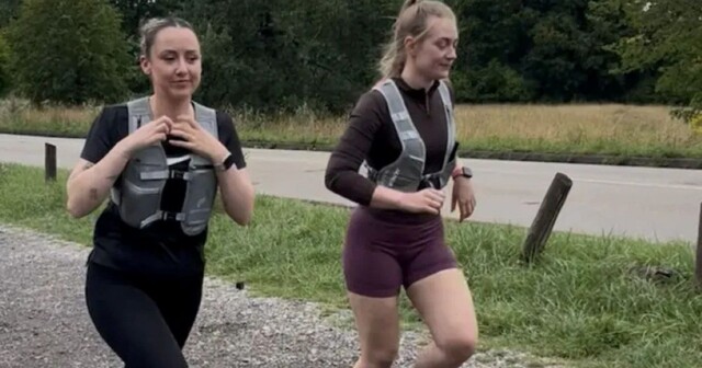 В Великобритании женщины-полицейские вышли на пробежку, чтобы пресечь домогательства