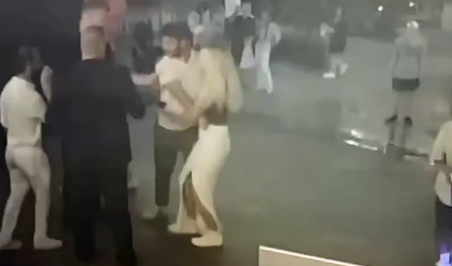 В Москве турист пытался силой отбить девушку у иностранца