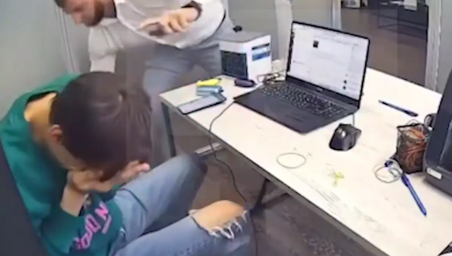 Петербуржец ворвался в офис и украл у менеджера рюкзак с 11 миллионами рублей