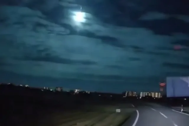 Японцы стали свидетелями падения метеора