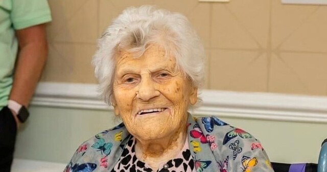 Британка, признанная старейшей из ныне живущих людей, отметила 116-й день рождения