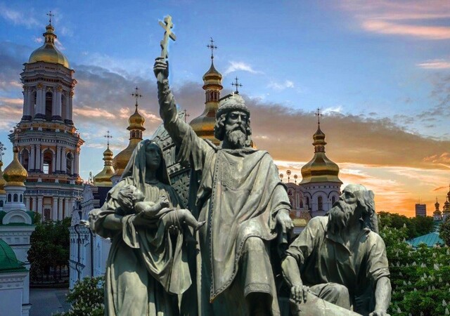 Почему Великий князь Владимир выбрал Православие, а не Ислам, Католичество, и Иудаизм