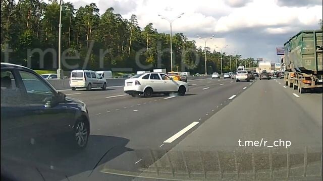 МКАД, вывалился из авто