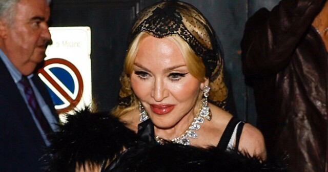 Без макияжа и ретуши: 25 звёзд в своём естественном облике