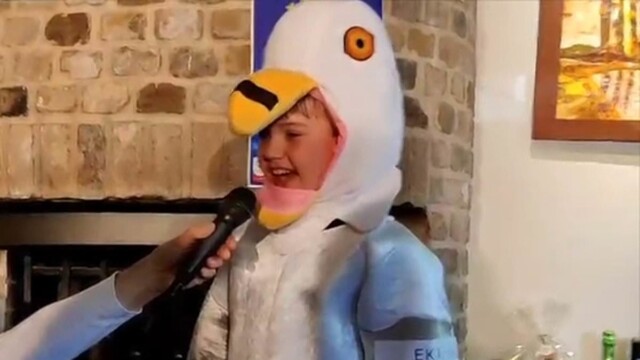 11-летний мальчик покорил Европу имитацией птицы