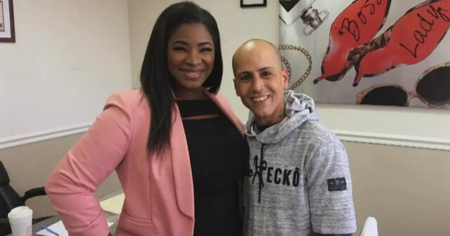 Бездомный нашёл чек на 10000 долларов и вернул его владельцу