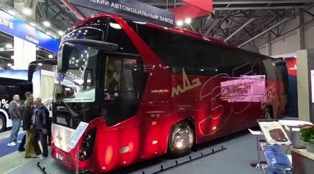 Новый туристический автобус из Беларуси МАЗ-351047