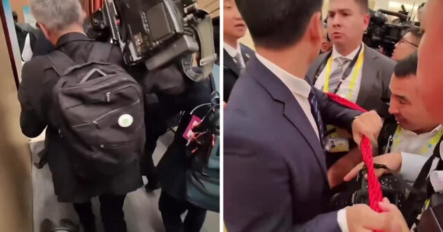 В Пекине работа прессы превращается в настоящий забег