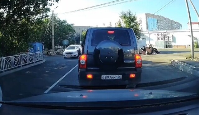 В Ставрополе женщина за рулём сбила двух школьниц и даже не вышла помочь