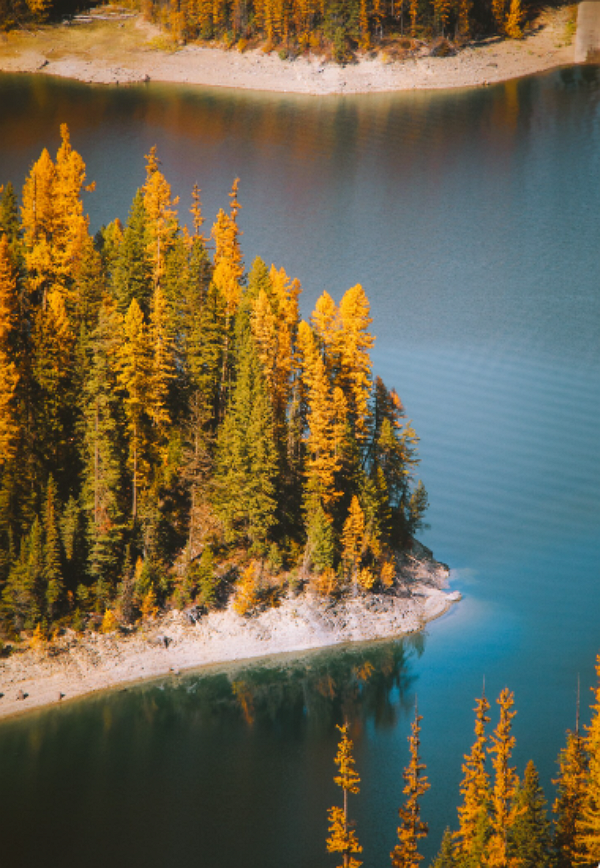Осень на Байкале: волшебство природы и отдых для души