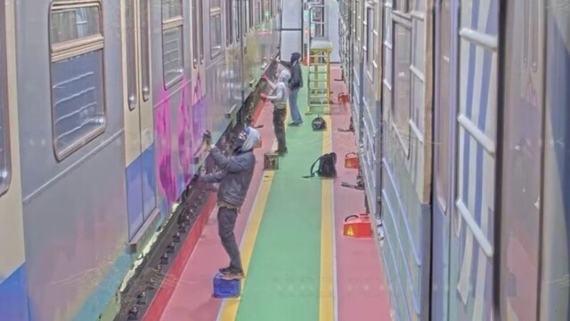 Задержание любителей граффити на электричках
