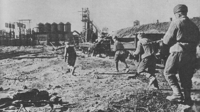 Как бойцы полгода обороняли завод в Керчи после оставления города РККА⁠⁠