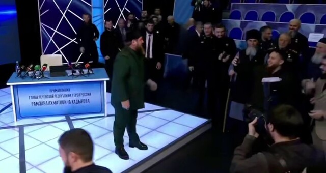Кадыров рассказал, что делает, когда видит слухи о том, что болен