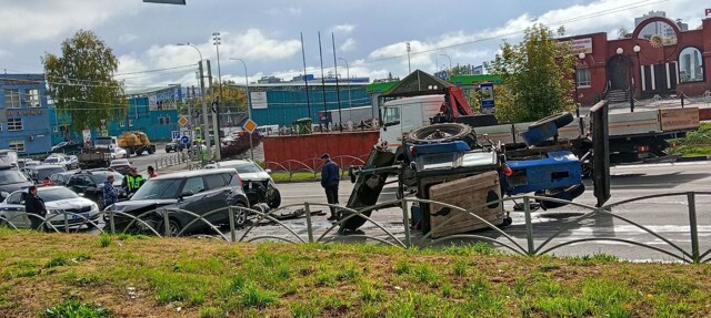 ДТП в Рязани "Не плохой такой замес устроил водитель МАЗа"