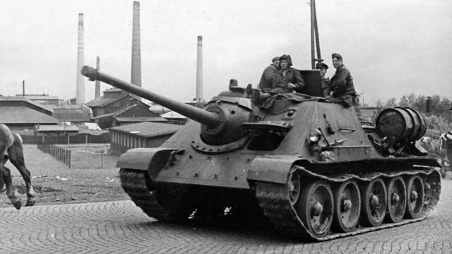 Эта САУ стала спасением для РККА в 1943. Наш ответ "Тиграм" и "Пантерам"