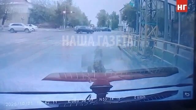 В Костанае пассажирка выпала из такси и погибла под колёсами другой машины