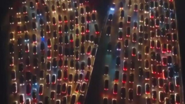 В Китае из-за праздников начался пробочный апокалипсис