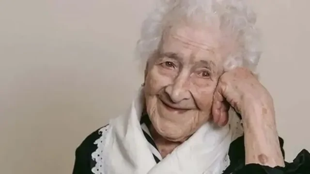 122-летняя бабушка перехитрила нотариуса, который хотел на ней нажиться