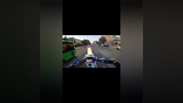 Правила? Не слышали. Опасные гонки на питбайках по Курску