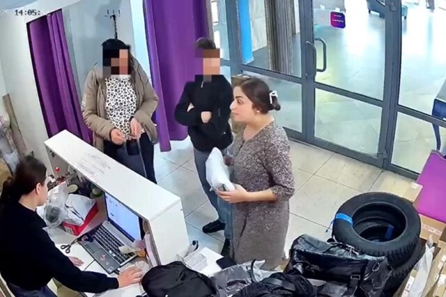 В Магнитогорске цыганка избила сотрудницу маркетплейса