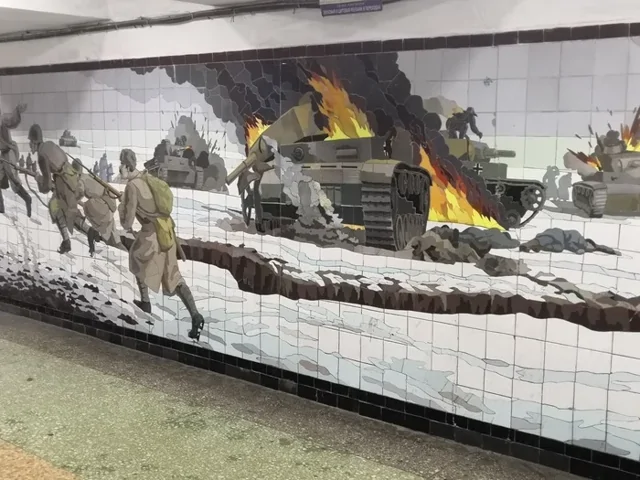 Петр I, Григорий Мелехов, Нахаленок и другие "жители" подземных переходов Ростова-на-Дону