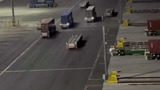 В Шанхае функционирует интеллектуальный роботизированный порт  без людей