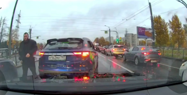 В Петербурге конфликт водителей закончился неожиданной реакцией