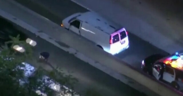 Угонщик попал под машину в прямом эфире