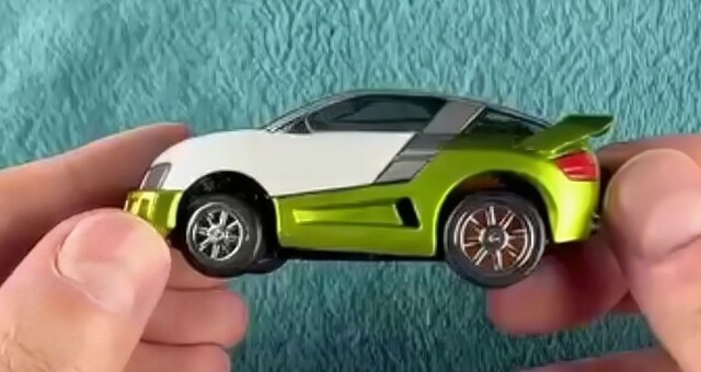 Машинка, которой можно было управлять с кнопочного телефона