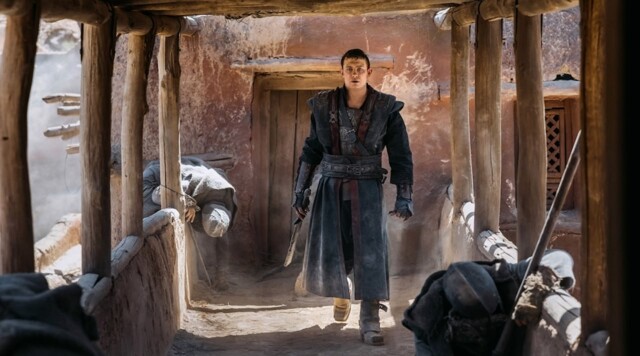 Съемки сериала «Трудно быть богом» завершены — первые кадры уже здесь