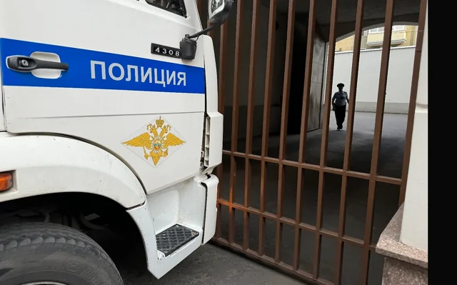 Силовики провели масштабный рейд в цыганском посёлке под Тулой