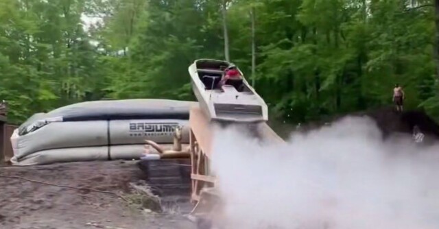 Трамплин для моторной лодки