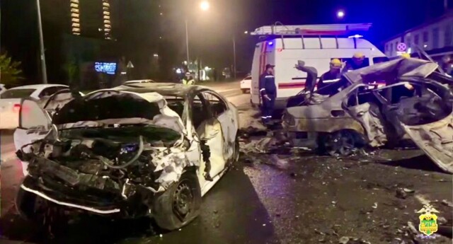 ДТП на Ростовском шоссе в Краснодаре "Три человека заживо сгорели"