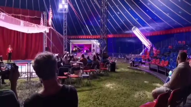 Цирковой трюк закончился травмами для акробата