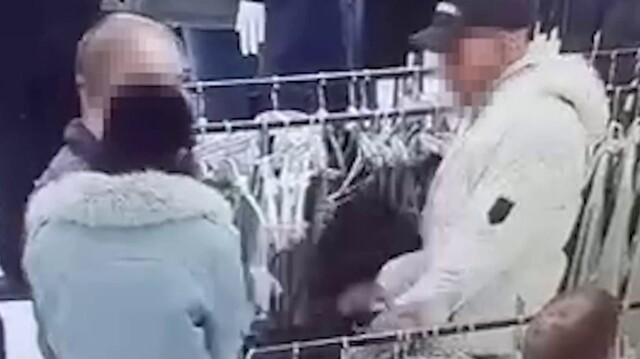 Мужчина украл из магазина одежду на 30 тысяч рублей