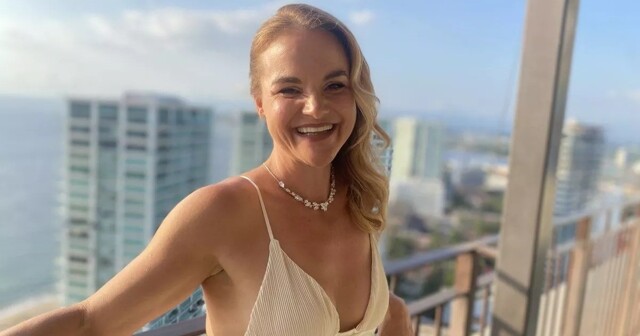 «Я никогда не изменю себе»: женщина вышла замуж за саму себя