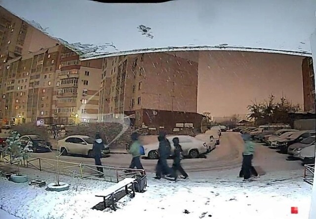 В Челябинске школьники выстрелили из ракетницы мужчине прямо в лицо