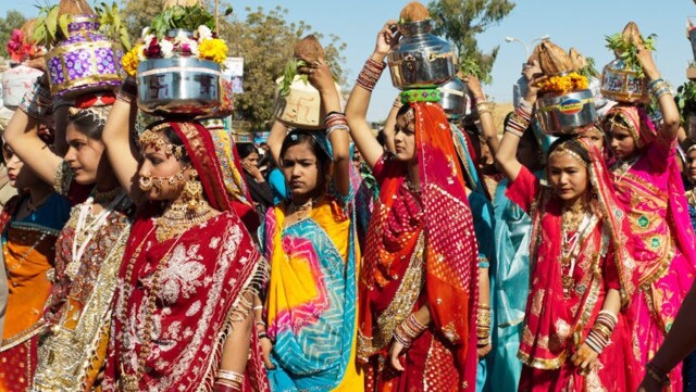 Зачем и как в Индии распределяют людей по кастам?