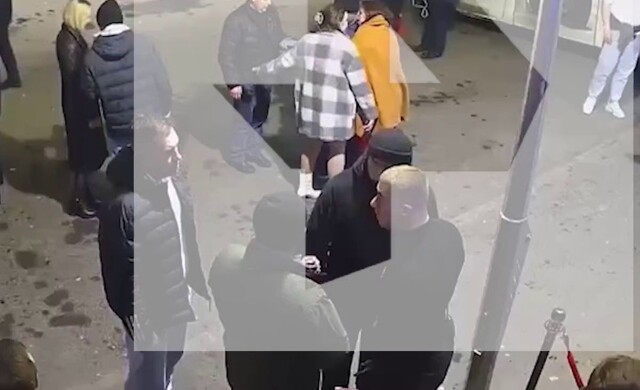 Охрана ночного клуба в Санкт-Петербурге избила мужчину