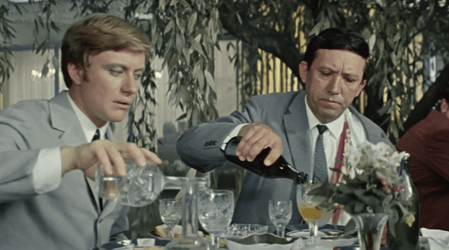 Какую сумму пропили Гена Козодоев и Сеня Горбунков в ресторане "Плакучая Ива"