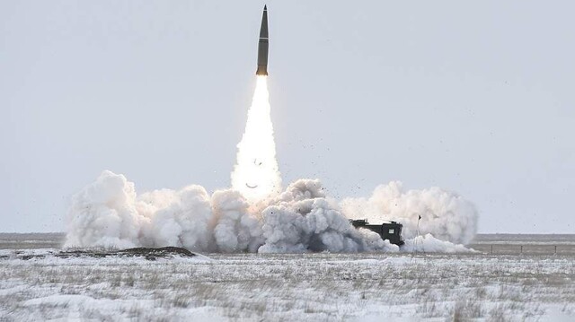 Россия нанесла удар по Украине баллистической ракетой «Орешник», одним из самых современных видов оружия в мире