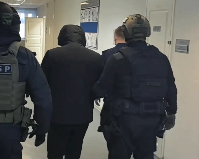 В Мурманске взяли под стражу взяточника