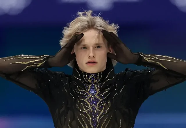 Американский фигурист Илья Малинин исполнил запрещённое 50 лет сальто на Олимпиаде