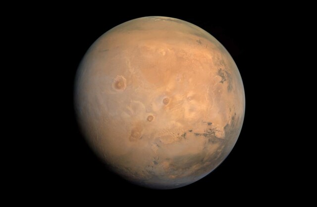 Загадочные впадины Марса: что скрывается под поверхностью Красной планеты?