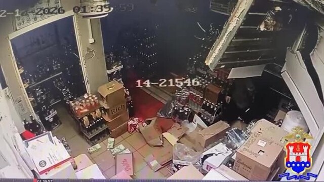 В Калининграде воры залезли ночью в магазин ради пива