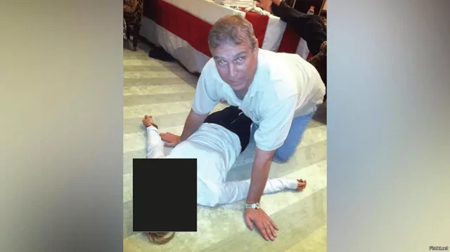 Британская полиция задержала принца Эндрю, который активно заезжал на педофил...