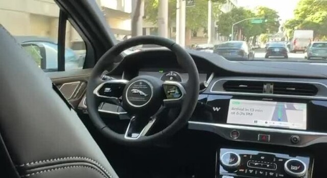 На днях Tesla объявила о начале выпуска полностью автономного двухместного ро...