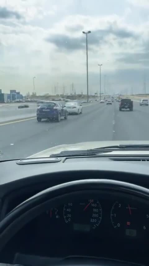 Наглядный пример, почему при движении по трассе следует соблюдать дистанцию