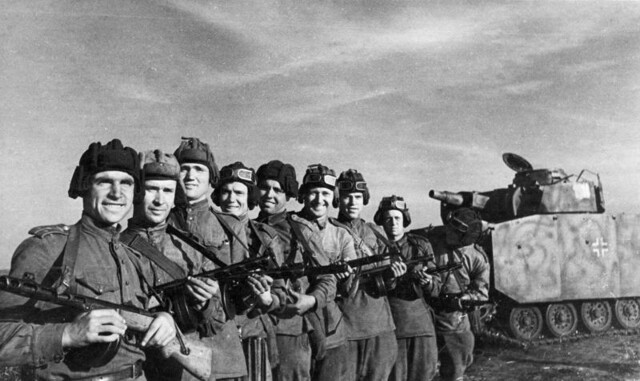 Военный альбом